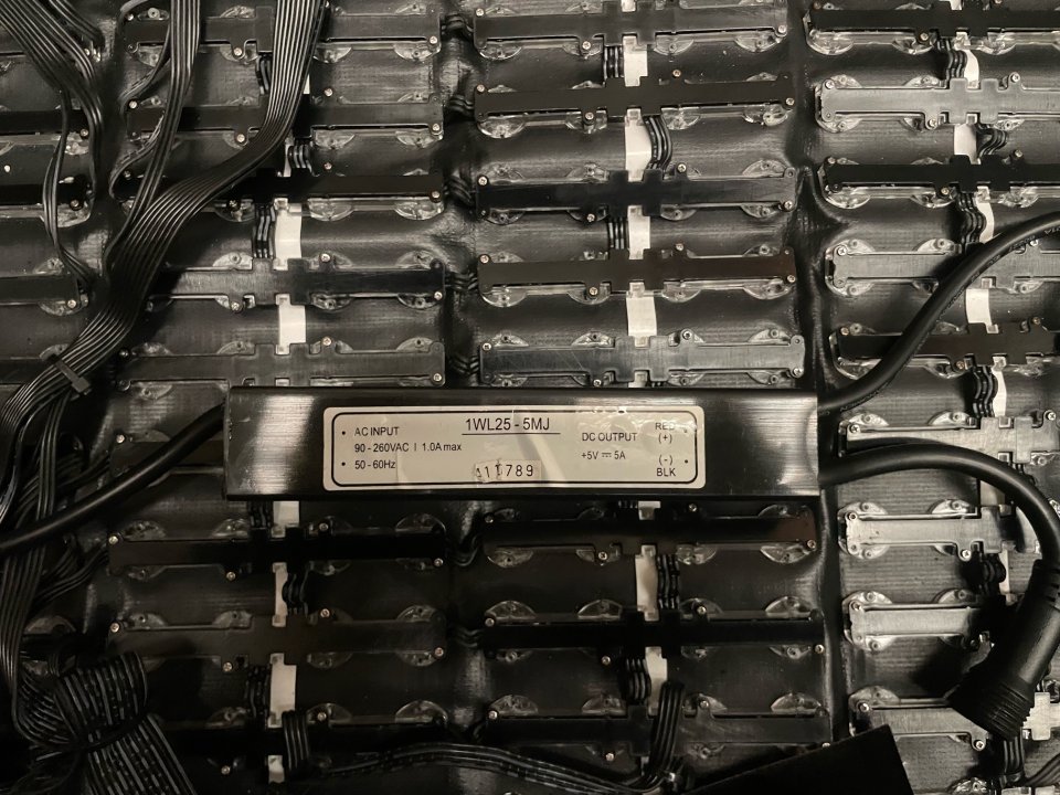 Alimentador para cortina pantalla led 5v de segunda mano · Foto 2 de 2 · Zaragoza · 35 €