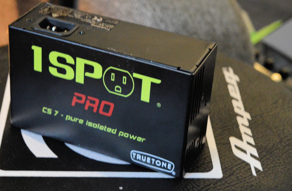 Truetone 1 Spot Pro CS7 de segunda mano · Foto 3 de 7 · Madrid · 120 €
