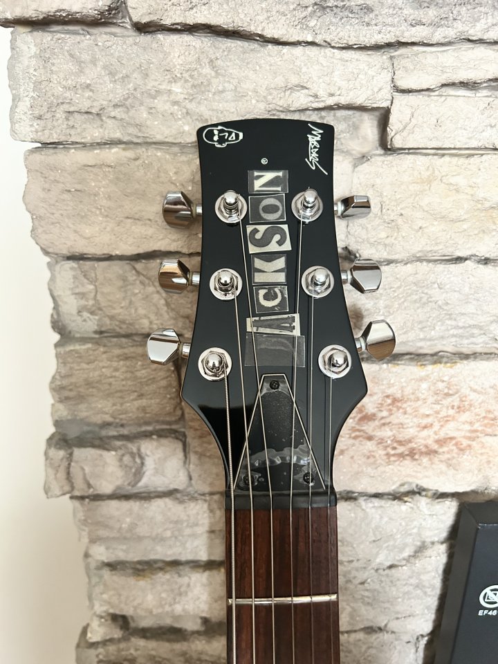 O cambio JACKSON JJ4 - Scott Ian