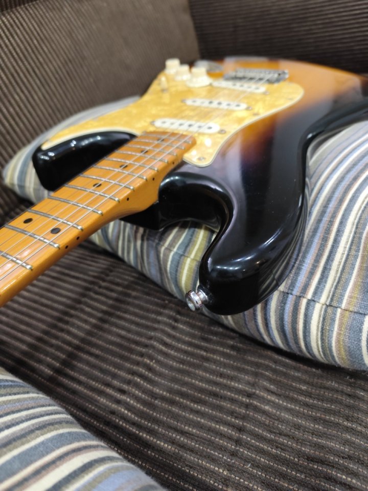 Fender Stratocaster Classic player 50 de segunda mano · Foto 5 de 10 · Girona · 700 €