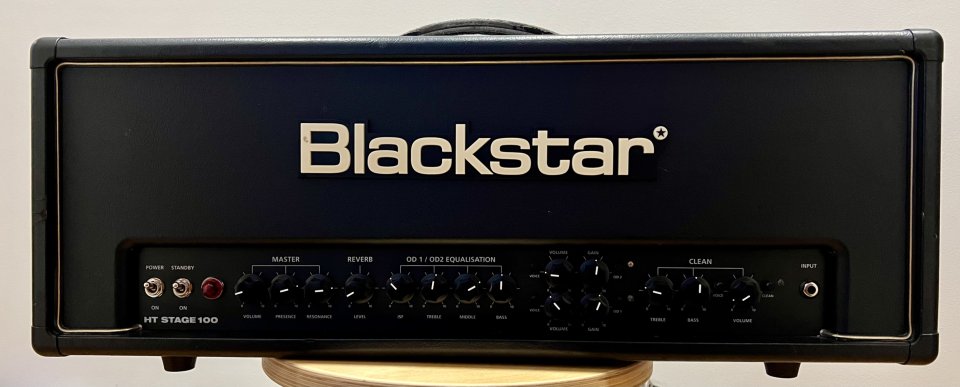 Cabezal Blackstar Stage 100+pantalla 4x12 de segunda mano · Foto 1 de 7 · Bizkaia · 900 €