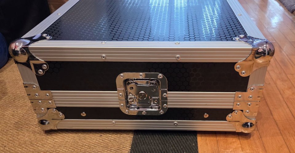 Flight Case Denon DJ SC Live 4 de segunda mano · Foto 3 de 5 · Gipuzkoa · 200 €