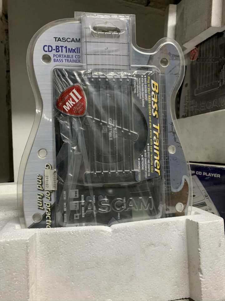 TASCAM CD-BT1 MKII, precintado