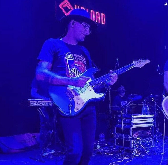 Titulado Musicians Institute-G.i.T. de  Los Angeles-Clases de Guitarra en Barcelona y On-Line