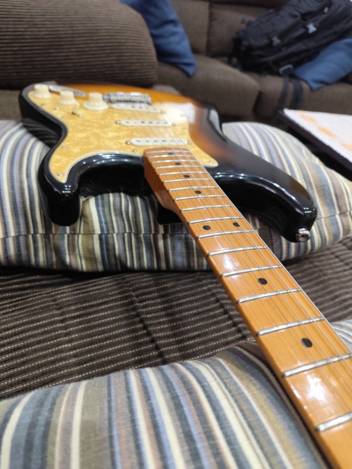 Fender Stratocaster Classic player 50 de segunda mano · Foto 6 de 10 · Girona · 700 €