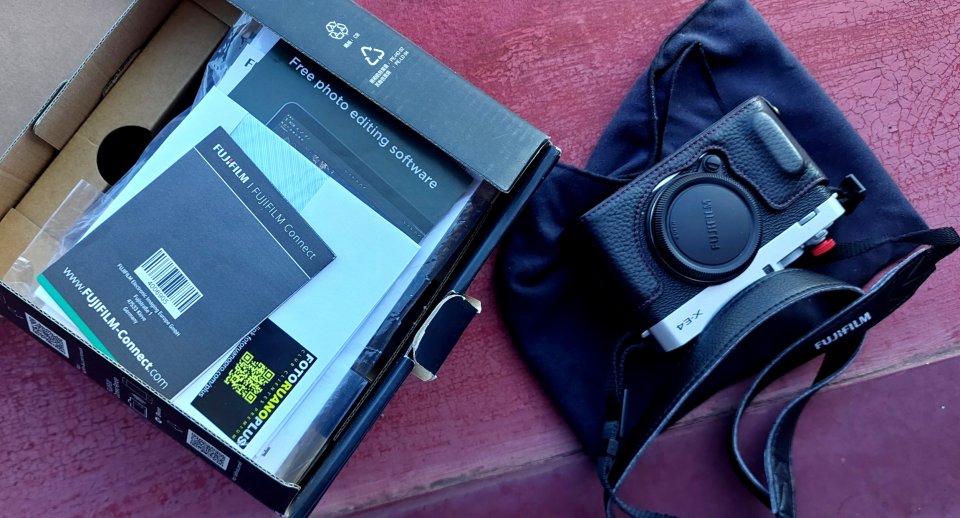 Fujifilm XE-4 + extras por combo chiquitin de segunda mano · Foto 5 de 8 · Asturias