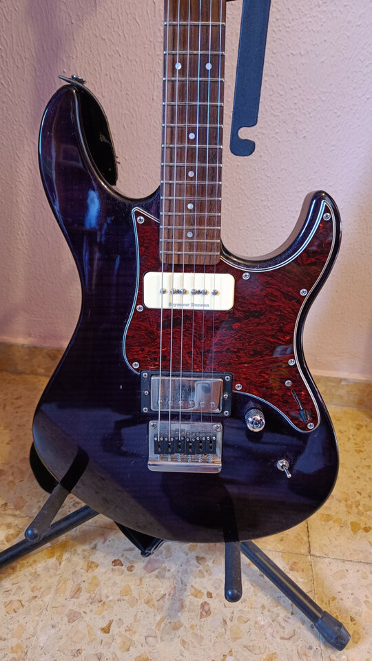 Yamaha Pacífica 611 HFM Trans Purple