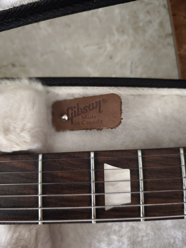 GIBSON LES PAUL STUDIO WINE RED 2008 con estuche gibson