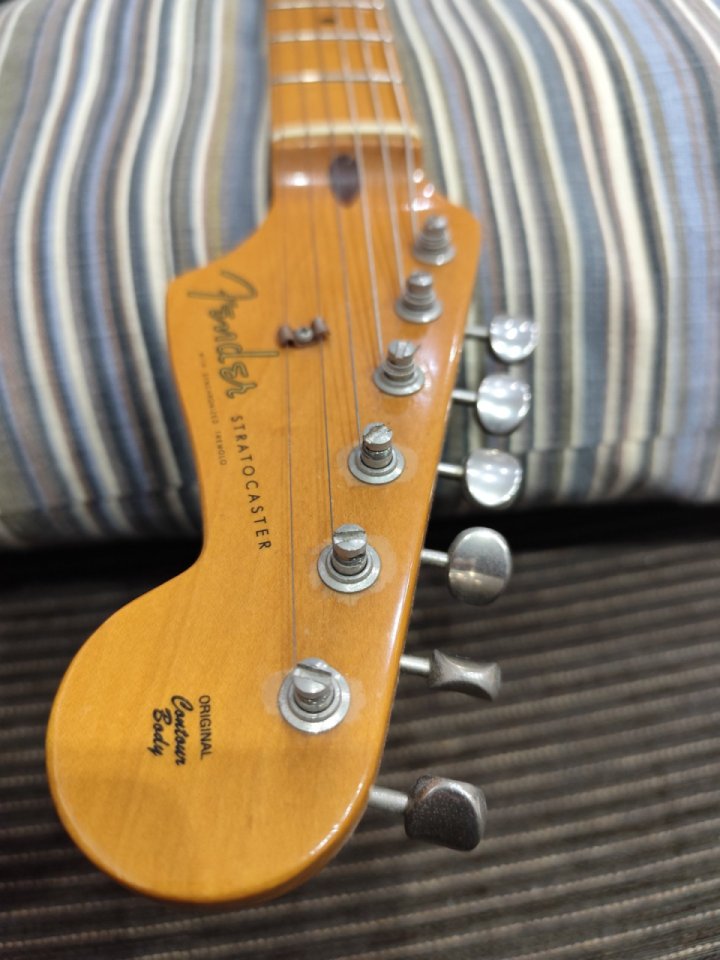 Fender Stratocaster Classic player 50 de segunda mano · Foto 7 de 10 · Girona · 700 €