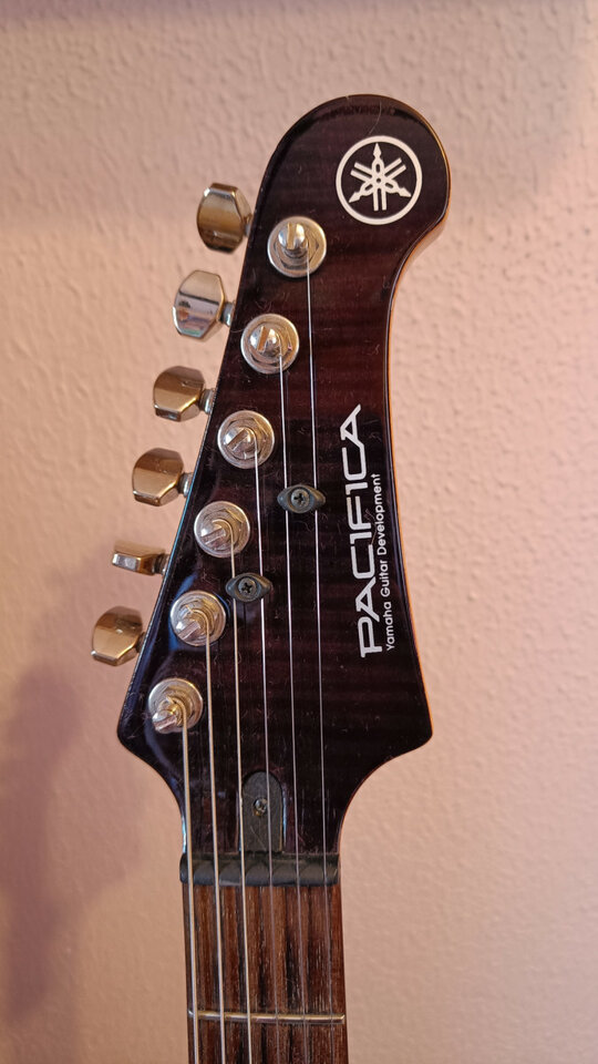 Yamaha Pacífica 611 HFM Trans Purple