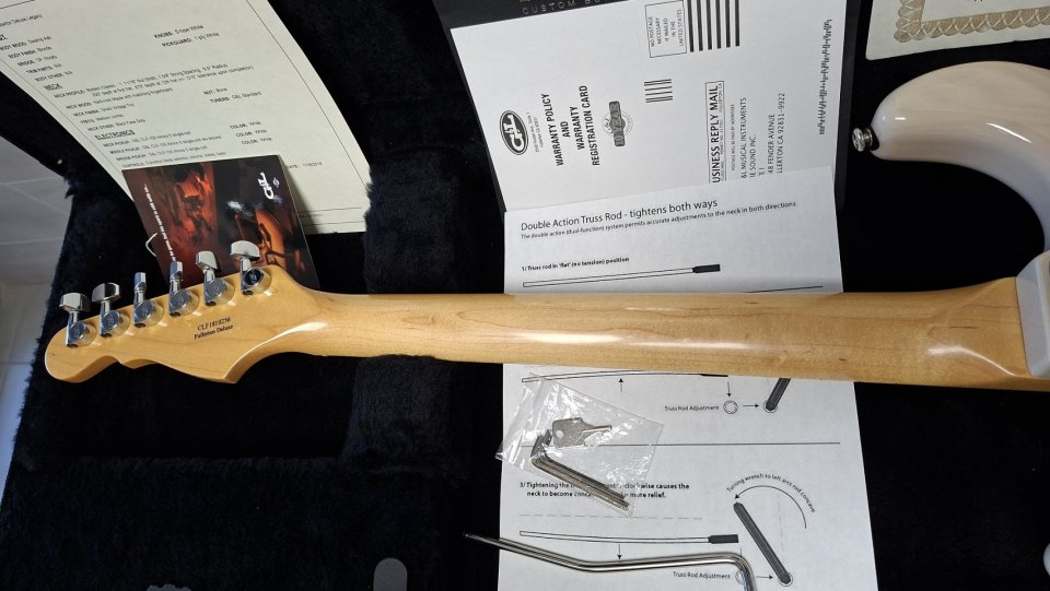 Guitarra G&L Fullerton Deluxe Legacy USA + estuche, color Blonde, cuerpo Fresno de segunda mano · Foto 8 de 10 · Madrid · 995 €