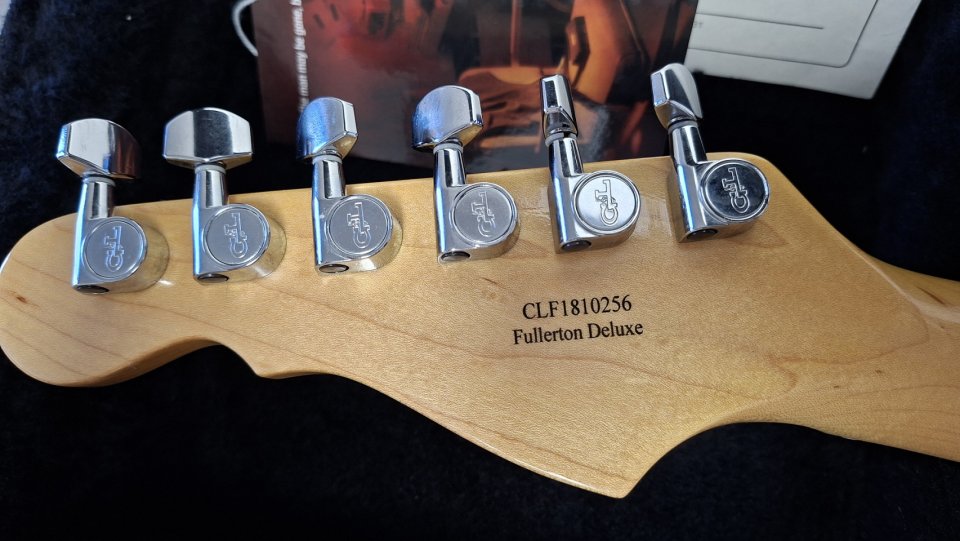 Guitarra G&L Fullerton Deluxe Legacy USA + estuche, color Blonde, cuerpo Fresno de segunda mano · Foto 9 de 10 · Madrid · 995 €
