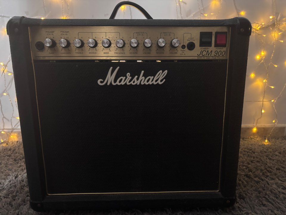 Marshall JCM900 50w HiGain Dual Reverb 1991 de segunda mano · Foto 1 de 3 · Madrid · 700 €