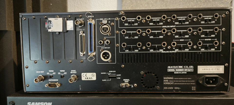 Grabador digital AKAI DR16 Pro*