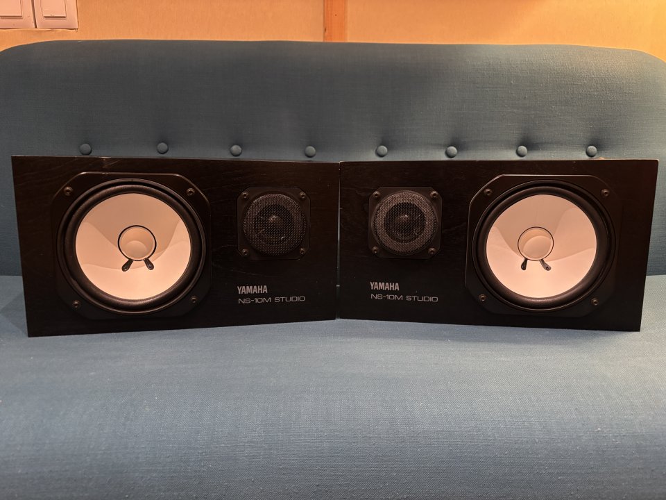 Yamaha NS-10M (pareja)