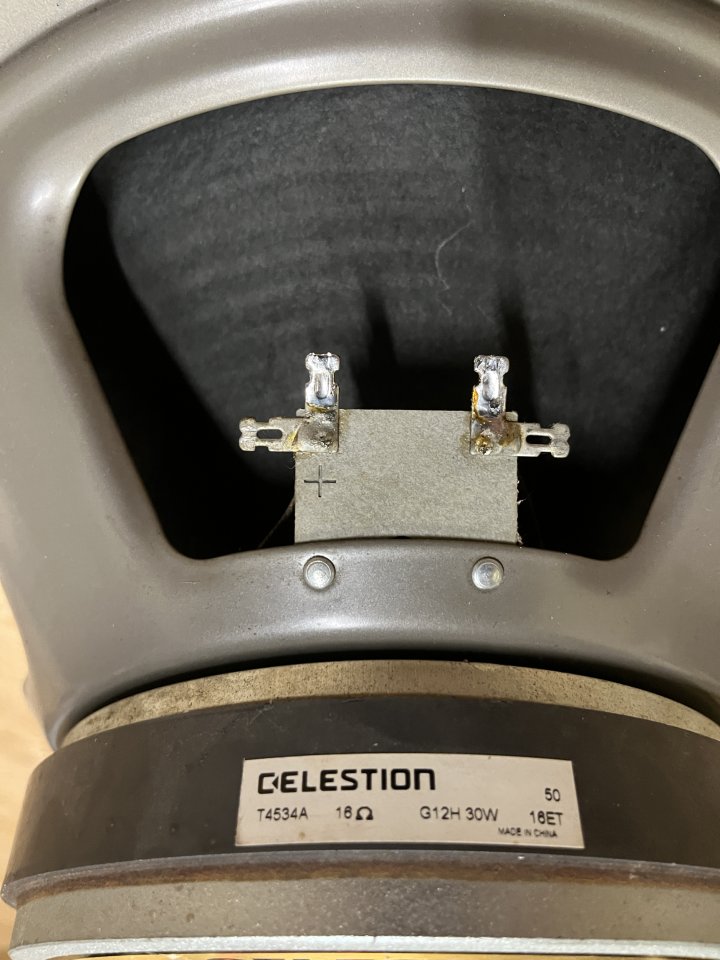 Altavoz Celestion g12h30 70 Anniversary de segunda mano · Foto 2 de 4 · Bizkaia · 88 €