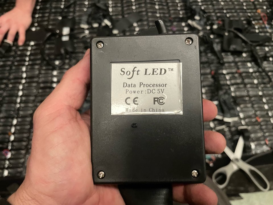 Procesador de datos cortina led Soft led de segunda mano · Foto 1 de 2 · Zaragoza · 35 €