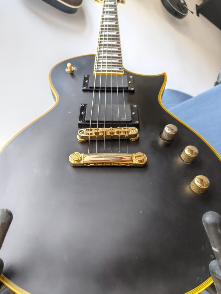 ESP LTD EC-1000 Deluxe EMG + Hard Case de segunda mano · Foto 5 de 9 · Murcia · 750 €