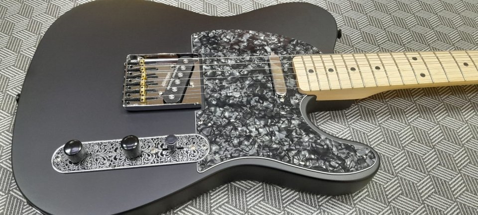 GUITARRA DE LUTHIER de segunda mano · Foto 5 de 6 · Madrid · 2200 €