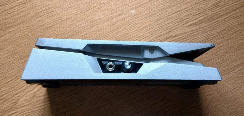 Pedal Volumen y expresion BOSS FV 500 H con Portes