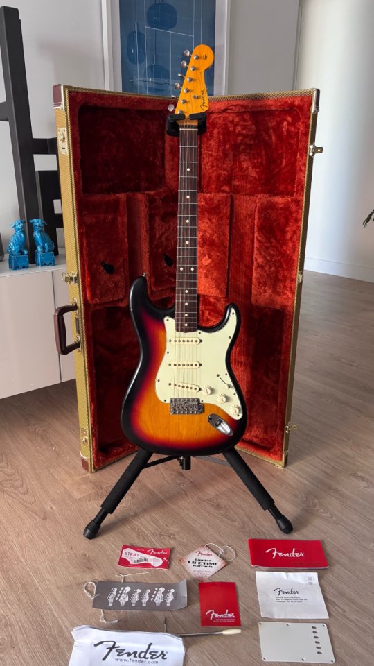 Fender Classic ‘60s Lacquer Stratocaster 2015 de segunda mano · Foto 2 de 9 · Madrid · 890 €