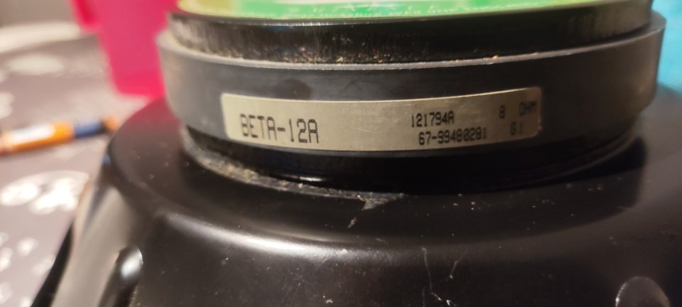Eminence Beta 12A 12in 8 Ohm 250W de segunda mano · Foto 5 de 5 · Madrid · 50 €
