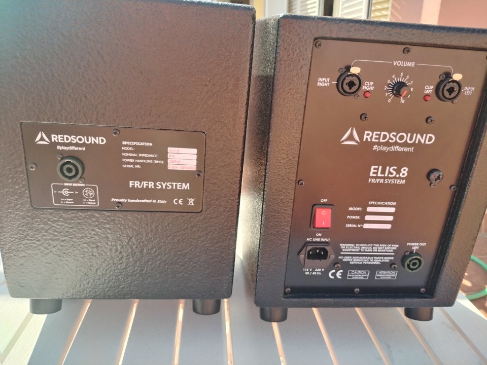 Pareja de altavoces FRFR RedSound Elis.8 activo+pasivo de segunda mano · Foto 2 de 9 · Sevilla · 800 €