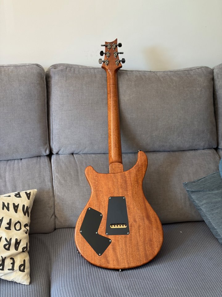 PRS Modern Eagle V Wood Library Faded Blue Jean 2024 de segunda mano · Foto 2 de 5 · Madrid · 4800 €
