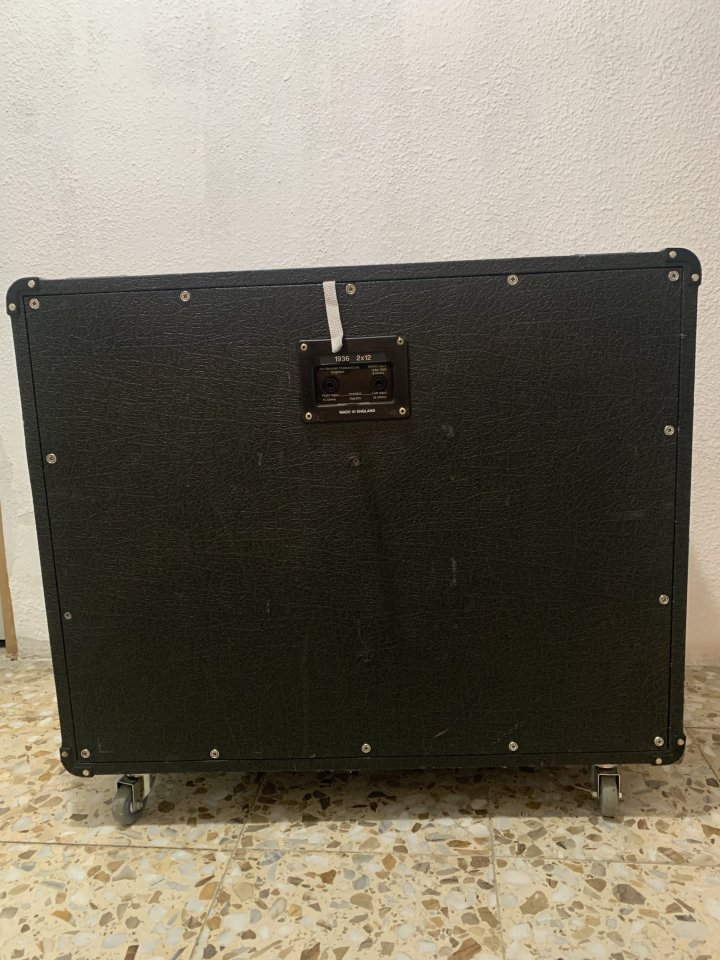 Pantalla 2x12 Marshall 1936 con altavoces G12 Vintage