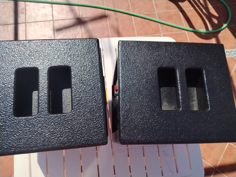 Pareja de altavoces FRFR RedSound Elis.8 activo+pasivo de segunda mano · Foto 6 de 9 · Sevilla · 800 €
