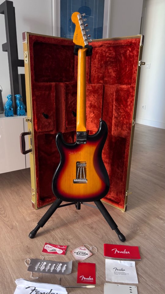 Fender Classic ‘60s Lacquer Stratocaster 2015 de segunda mano · Foto 6 de 9 · Madrid · 890 €