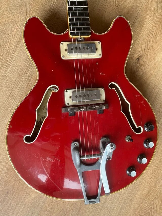 Guitarra vintage EKO barracuda 1965