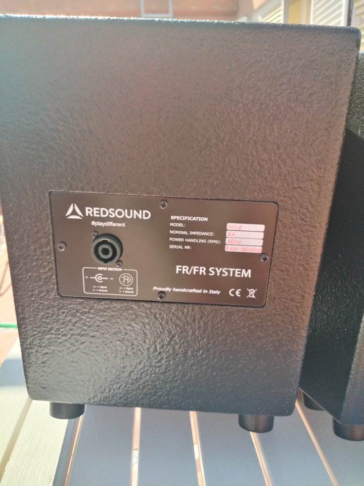 Pareja de altavoces FRFR RedSound Elis.8 activo+pasivo de segunda mano · Foto 4 de 9 · Sevilla · 800 €