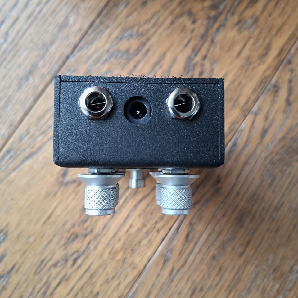 J. Rockett Audio Designs Hot Rubber Monkey V2 de segunda mano · Foto 7 de 8 · Valencia · 195 €
