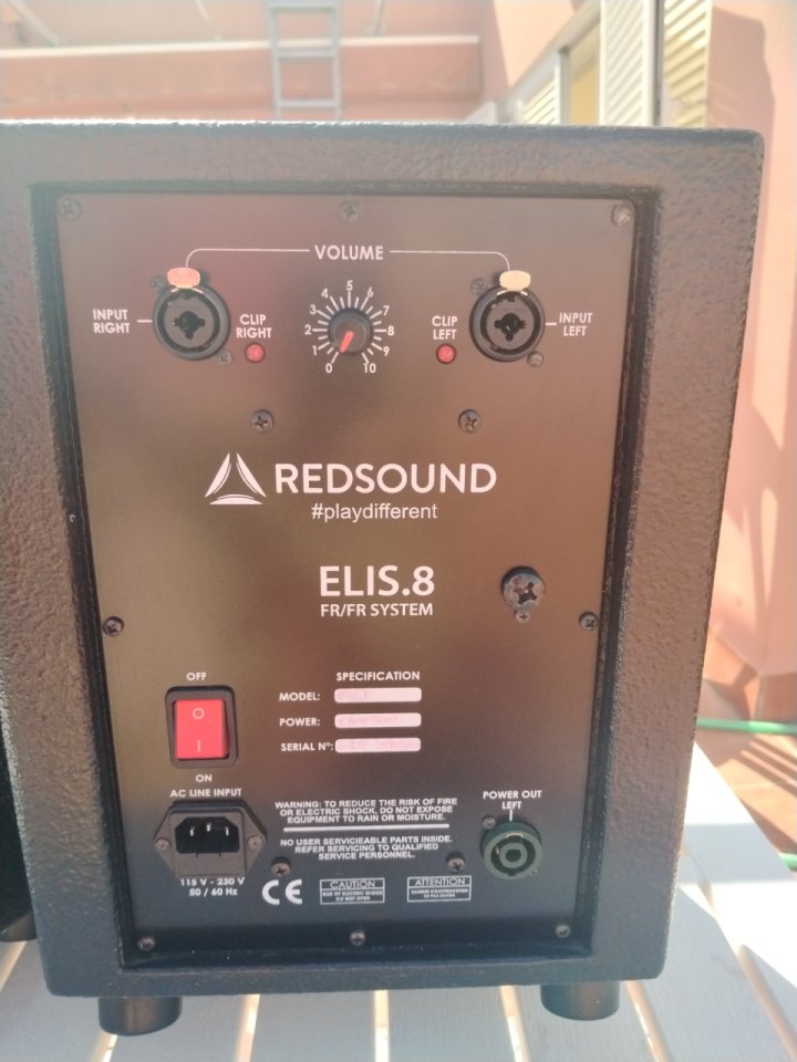 Pareja de altavoces FRFR RedSound Elis.8 activo+pasivo de segunda mano · Foto 3 de 9 · Sevilla · 800 €