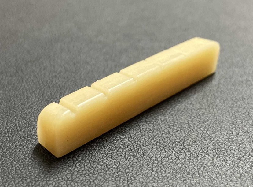 Cejuela de hueso de bovino Gibson Les Paul / LP de segunda mano · Foto 2 de 7 · Badajoz · 9 €