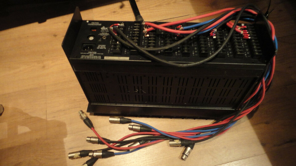 Rack y modulos dbx serie 900