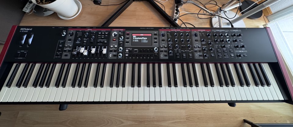 Roland V-Stage 88