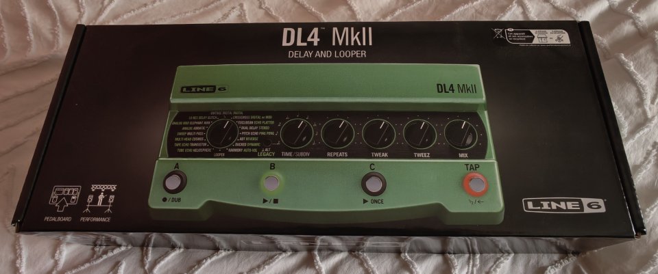 Line6 DL4 MKII Delay + Micro SD Transcend Looper