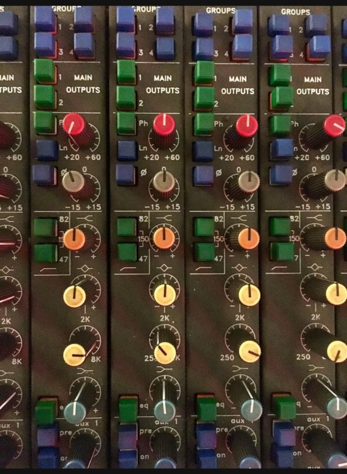 24 channels Neve 44 series mixer