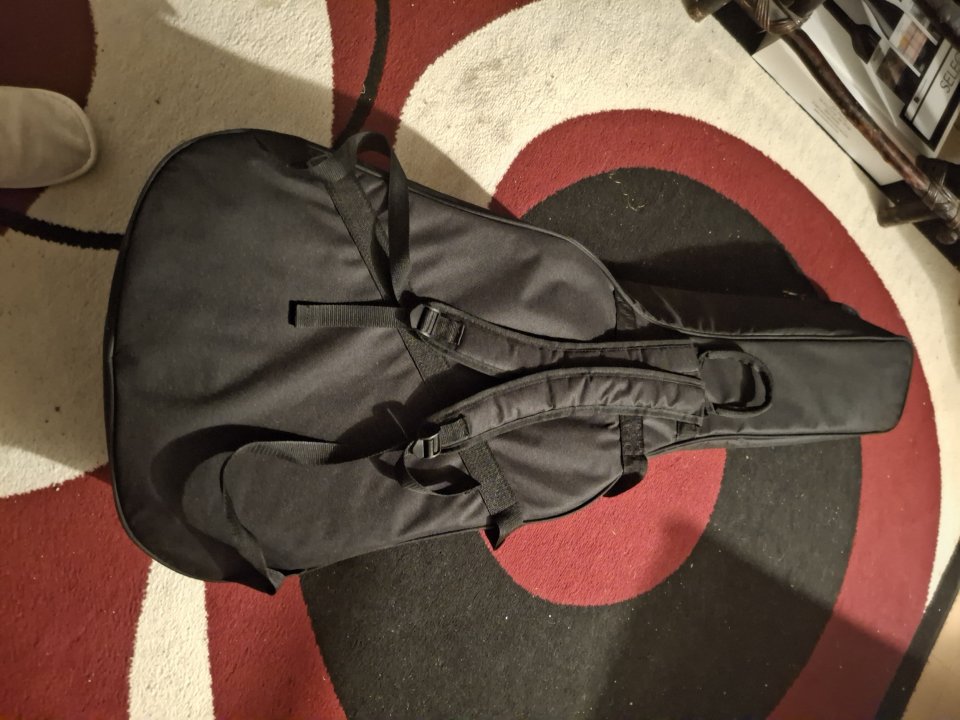 Guitarra blanca harley benton de segunda mano · Foto 6 de 6 · Madrid · 250 €