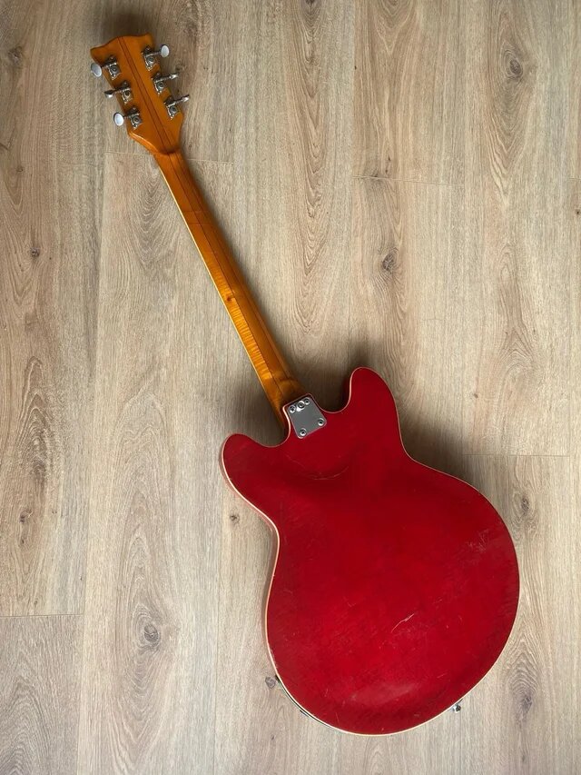 Guitarra vintage EKO barracuda 1965