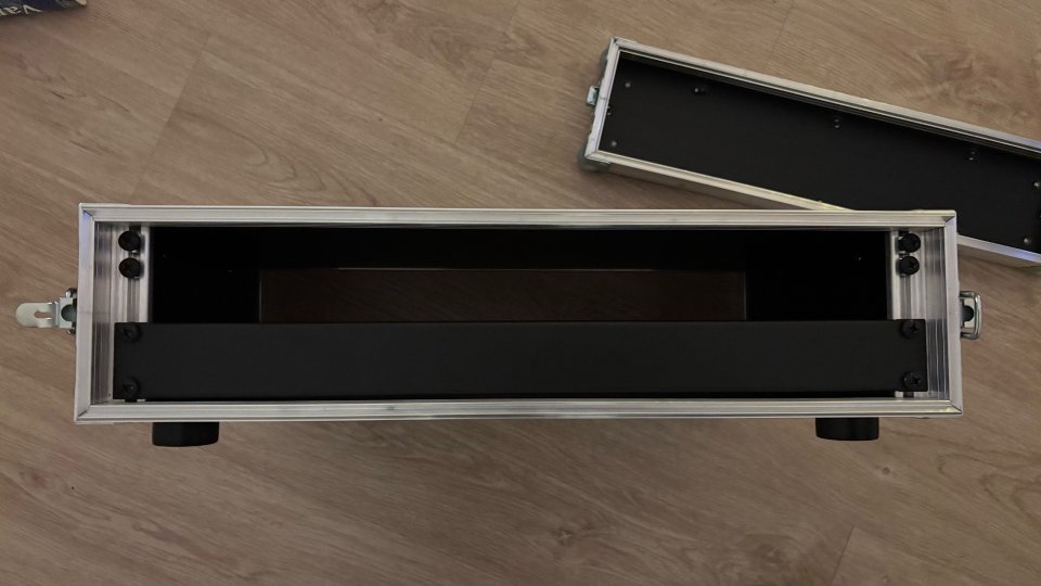 Thon 2U rack maletín