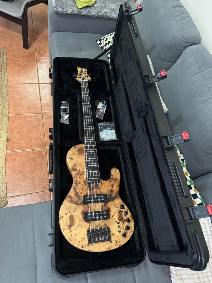 Marcus Miller F10-5 NT de segunda mano · Foto 2 de 9 · SC Tenerife · 1300 €