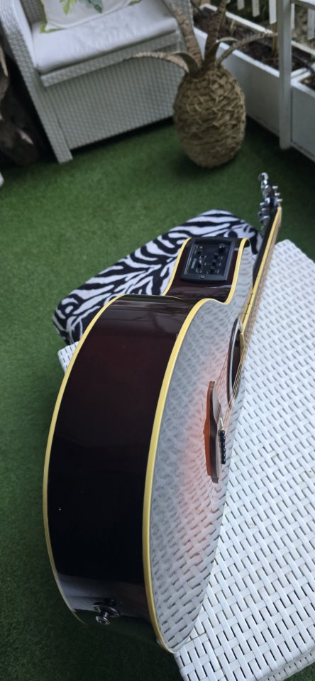 Yamaha APX Electroacústica de segunda mano · Foto 6 de 10 · Madrid · 150 €