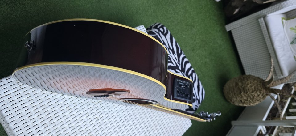 Yamaha APX Electroacústica de segunda mano · Foto 7 de 10 · Madrid · 150 €