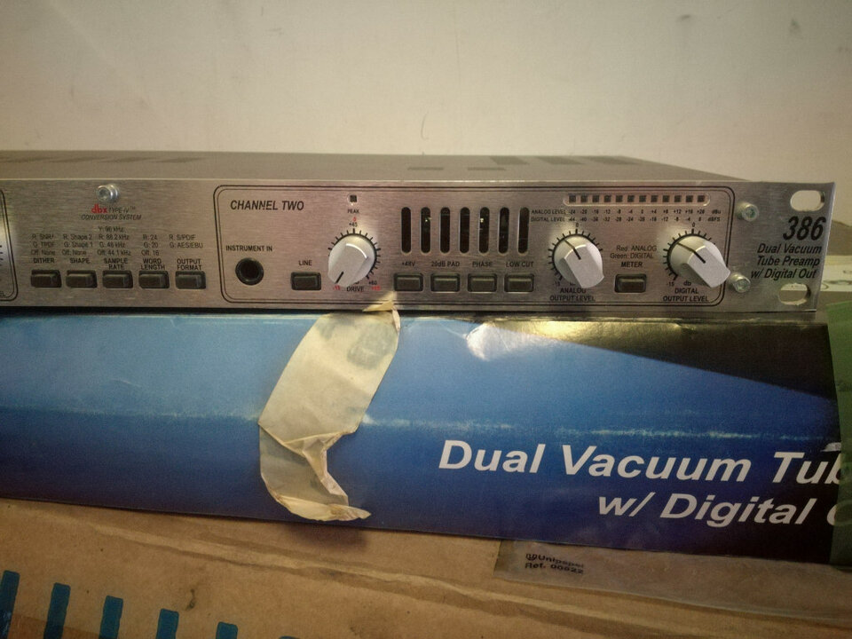 DBX 386 PREAMPLIFICADOR