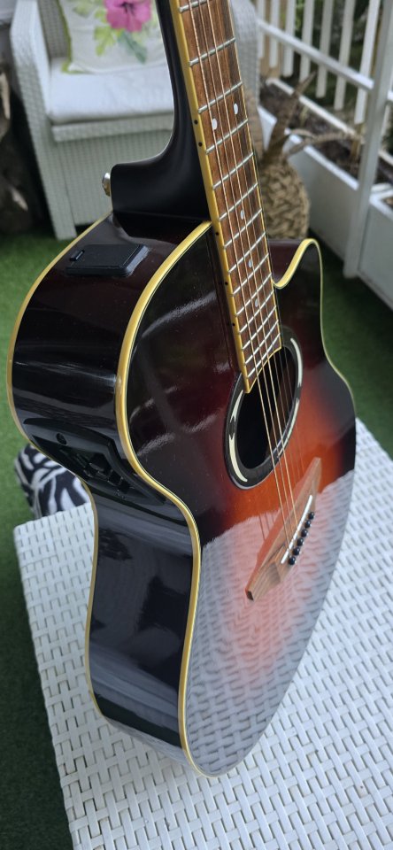 Yamaha APX Electroacústica de segunda mano · Foto 8 de 10 · Madrid · 150 €