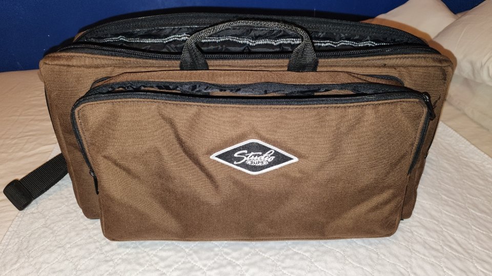 Funda transporte Studio Slips diseñada para el Fractal Audio FM9 / FC12