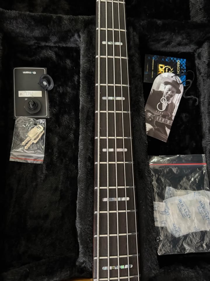 Marcus Miller F10-5 NT de segunda mano · Foto 6 de 9 · SC Tenerife · 1300 €